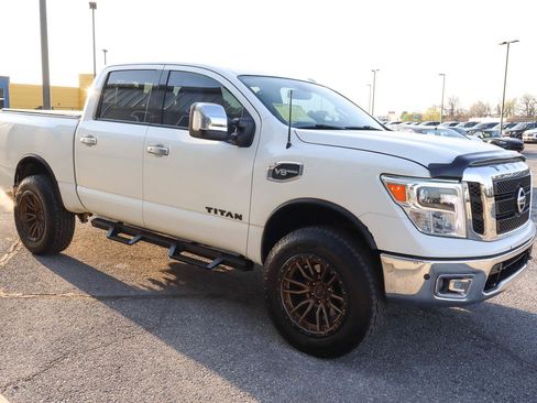 Used 2017 Nissan Titan SL w/ Off-Road Package image 3