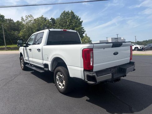 Certified 2025 Ford F250 XLT AWD/4WD image 3