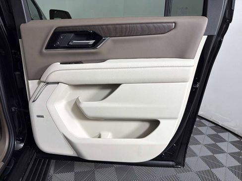 New 2026 GMC Yukon XL Denali w/ Sun & Power Step Package image 16