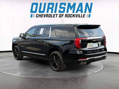 Used 2026 GMC Yukon XL Denali w/ Denali Reserve Package AWD/4WD image 4