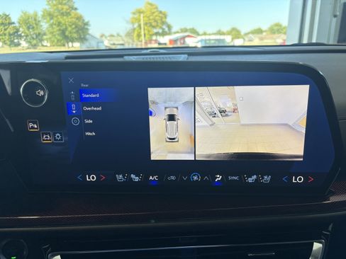 Used 2025 Chevrolet Traverse RS w/ LPO, Floor Liner Package image 18