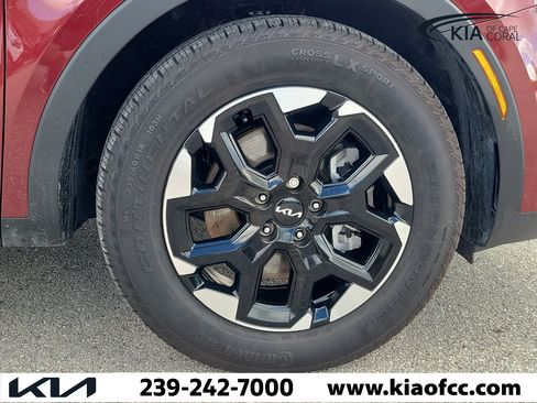 Certified 2025 Kia Sorento S w/ Panoramic Sunroof Package FWD image 7