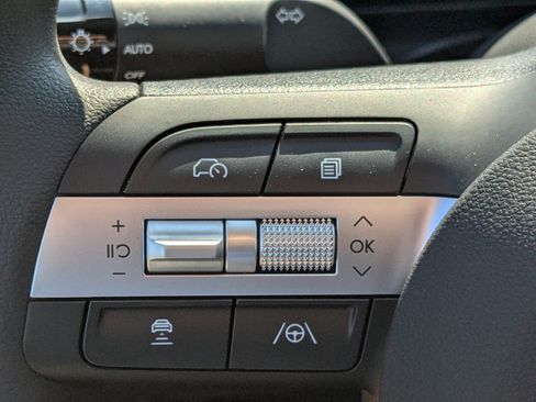 New 2026 Hyundai Tucson SEL FWD image 23