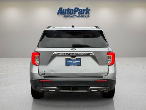 Certified 2022 Ford Explorer XLT w/ Equipment Group 202A image 6