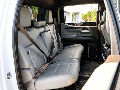 Used 2023 GMC Sierra 1500 SLT RWD image 39