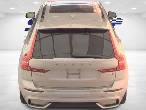 Used 2023 Volvo XC60 B5 Plus w/ Protection Package Premier image 6