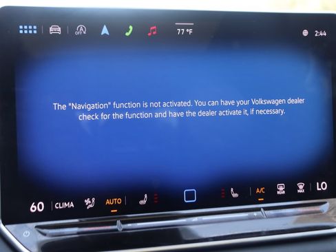 Used 2025 Volkswagen Tiguan SE AWD/4WD image 29