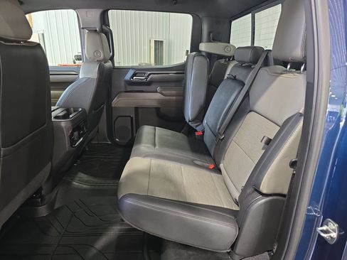 Used 2023 Chevrolet Silverado 1500 ZR2 w/ Technology Package AWD/4WD image 14