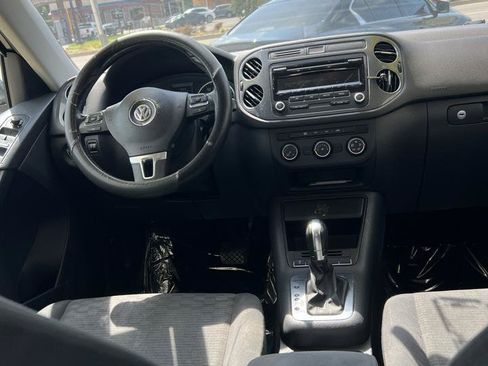 Used 2014 Volkswagen Tiguan S FWD image 9