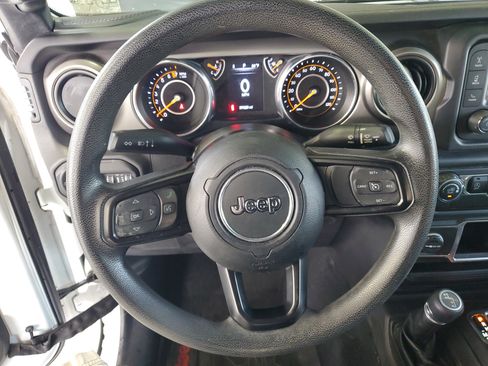 Used 2018 Jeep Wrangler Unlimited Sport AWD/4WD image 22