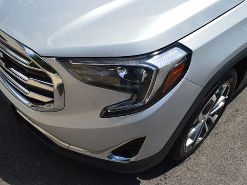 Used 2019 GMC Terrain SLT FWD image 3