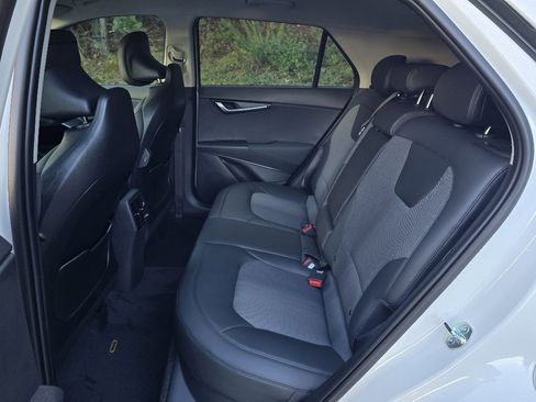 New 2025 Kia Niro EX w/ EX Cold Weather Package image 4