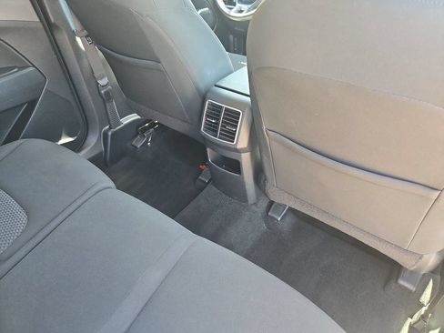 Used 2025 Kia Sportage LX FWD image 11