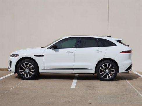 Used 2025 Jaguar F-PACE R-Dynamic S image 4