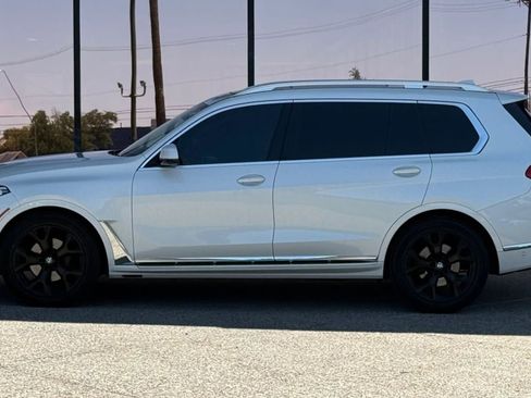 Used 2021 BMW X7 xDrive40i w/ Premium Package AWD/4WD image 4
