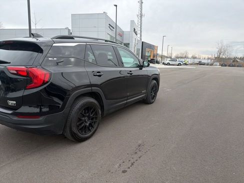 Used 2018 GMC Terrain SLE w/ Driver Convenience Package image 5