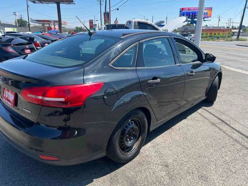 Used 2015 Ford Focus S FWD image 5