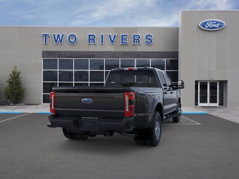 New 2026 Ford F350 4x4 Crew Cab DRW Super Duty image 8