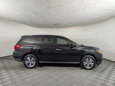 Used 2019 Nissan Pathfinder SL AWD/4WD image 6