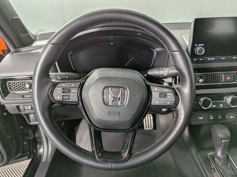 Used 2025 Honda Civic Sport image 16