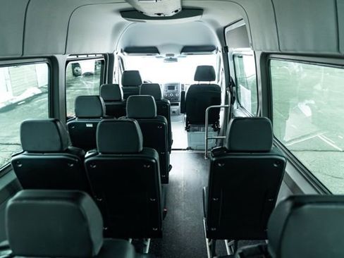 Used 2017 Mercedes-Benz Sprinter 3500 image 21