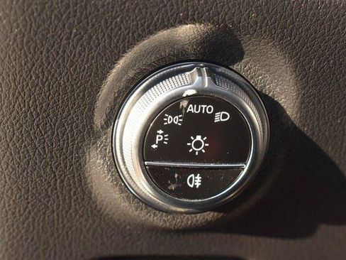 Used 2022 Mercedes-Benz C 300 4MATIC Sedan image 26