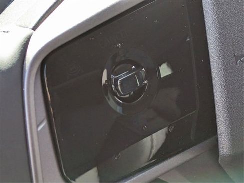 New 2025 Nissan Murano SL image 16