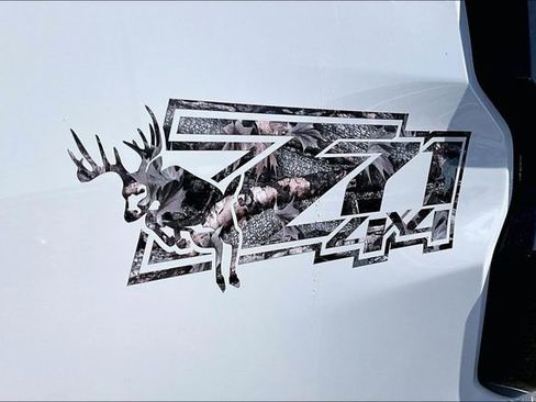 Used 2024 Chevrolet Colorado Z71 w/ Z71 Convenience Package 2 image 20