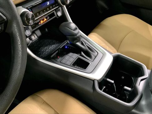 Certified 2025 Toyota RAV4 XLE AWD/4WD image 17