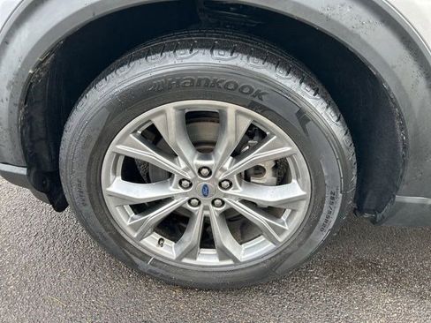 Used 2020 Ford Explorer Limited image 59