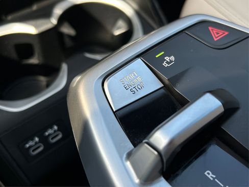 Used 2025 BMW X1 M35i w/ M Sport Professional Package image 31