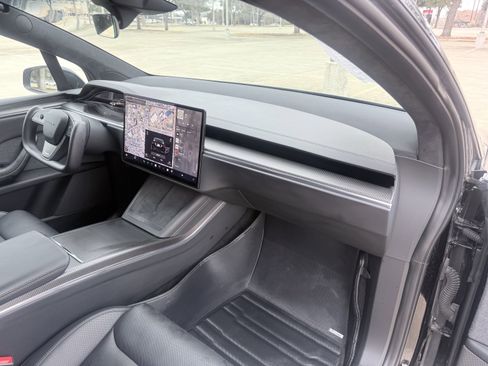 Used 2023 Tesla Model X Plaid image 71