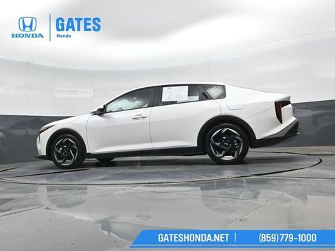 Used 2025 Kia K4 EX FWD image 44