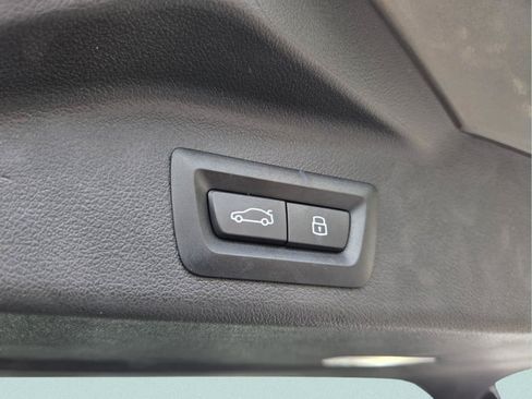 Used 2026 BMW X5 sDrive40i w/ M Sport Package RWD image 19