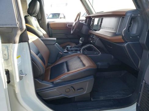 Used 2024 Ford Bronco Outer Banks image 17