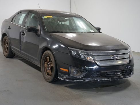 Used 2011 Ford Fusion SE image 3