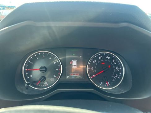 Used 2019 Toyota RAV4 XLE Premium w/ Cold Weather Package AWD/4WD image 23