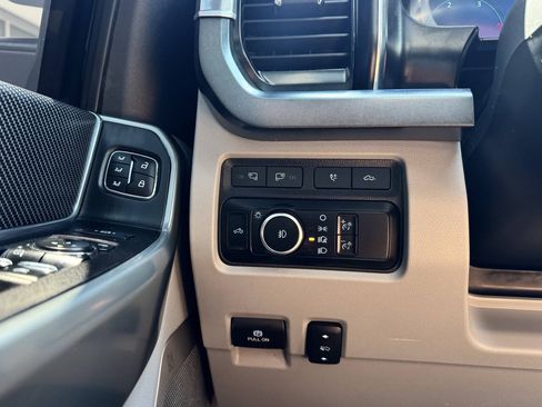 Used 2024 Ford F350 Limited w/ FX4 Off-Road Package AWD/4WD image 25