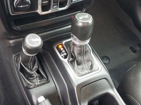 Used 2022 Jeep Wrangler Unlimited Sahara w/ Safety Group image 26