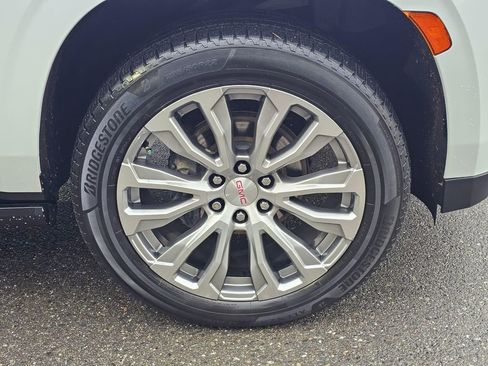 Used 2022 GMC Yukon XL Denali w/ Max Trailering Package image 9