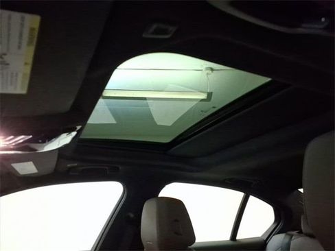 Used 2025 BMW 530i xDrive w/ Premium Package image 22