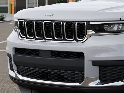 New 2026 Jeep Grand Cherokee L Laredo AWD/4WD image 12