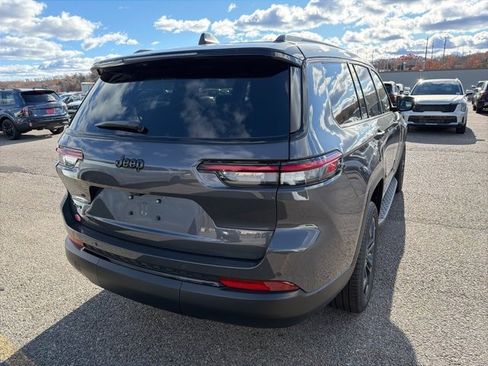 New 2025 Jeep Grand Cherokee L Limited image 4