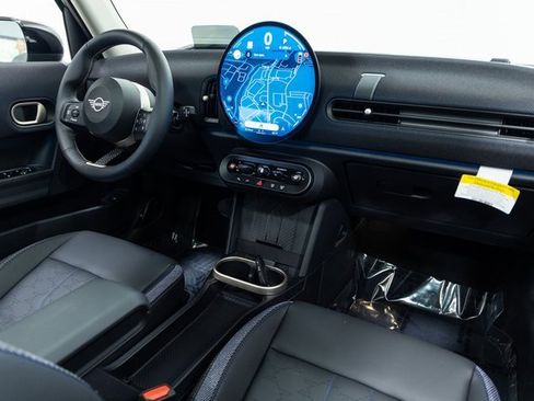 Certified 2025 MINI Cooper S image 28