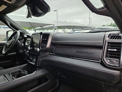 Used 2024 RAM 2500 Limited AWD/4WD image 21