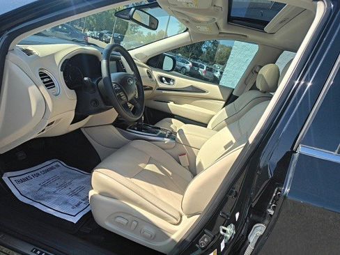 Used 2020 INFINITI QX60 Luxe w/ Essential Package image 11