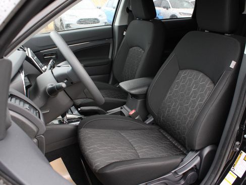 New 2026 Mitsubishi Outlander Sport ES image 16