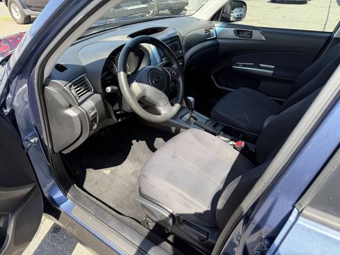 Used 2012 Subaru Forester 2.5X w/ Alloy Wheel Pkg AWD/4WD image 8