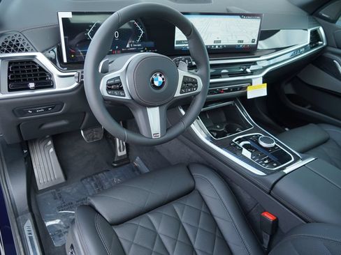 New 2026 BMW X5 xDrive40i w/ M Sport Package AWD/4WD image 11
