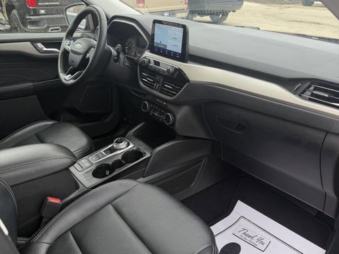 Used 2022 Ford Escape SEL image 22